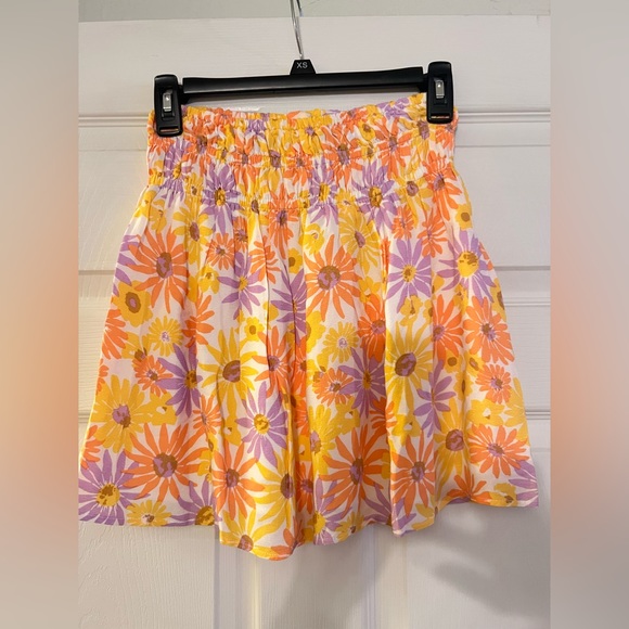 L*Space Jax Skirt - Picture 4 of 6